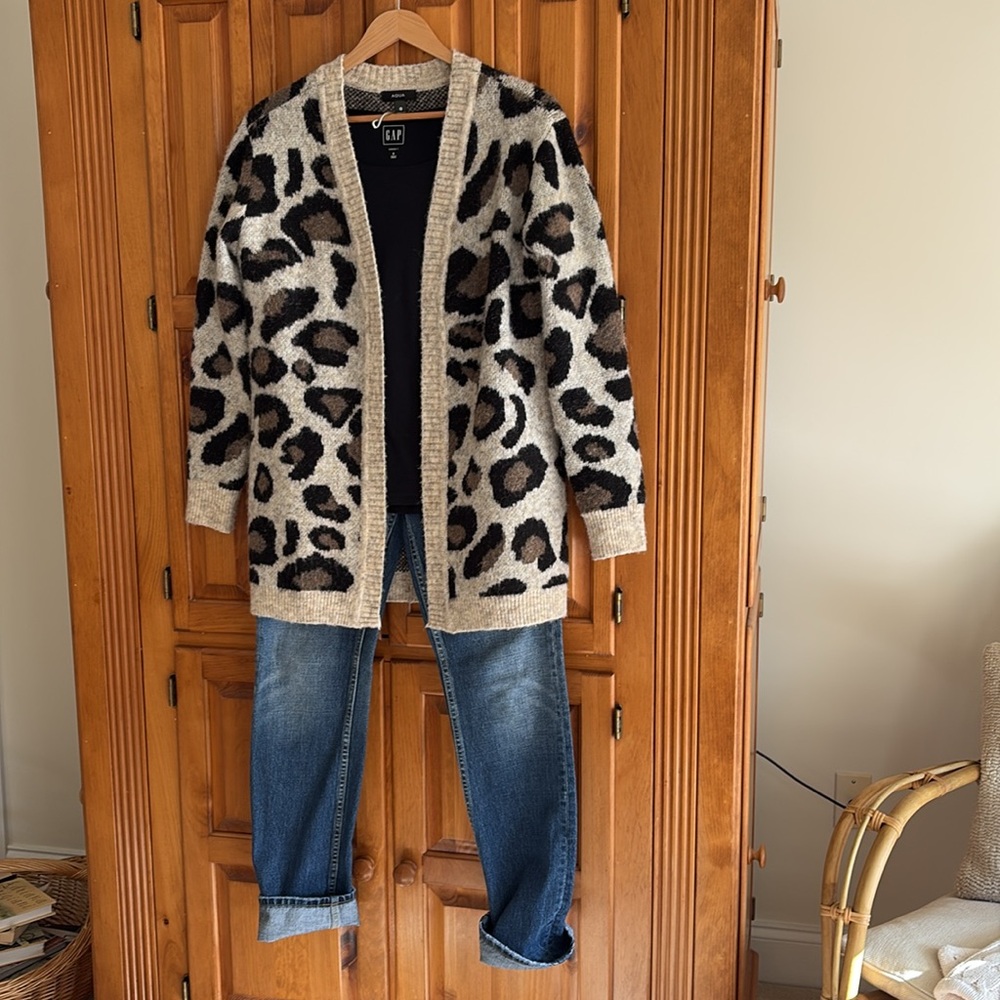 Bloomingdale’s Aqua brand animal print fuzzy cardigan. Cozy, fuzzy marled knit - Picture 8 of 10